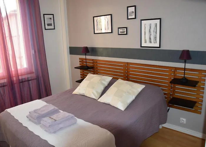 La Sente Des Vignes Hauteville (Marne)